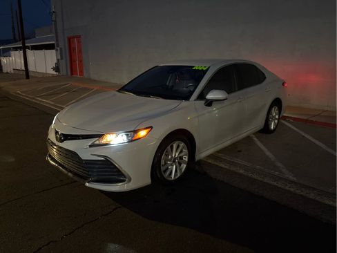 Used 2024 Toyota Camry LE image 2