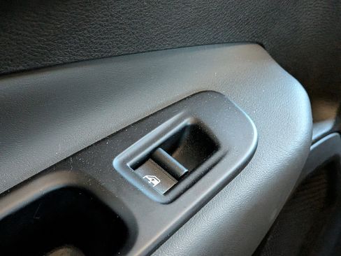 Used 2022 Jeep Renegade Latitude image 15