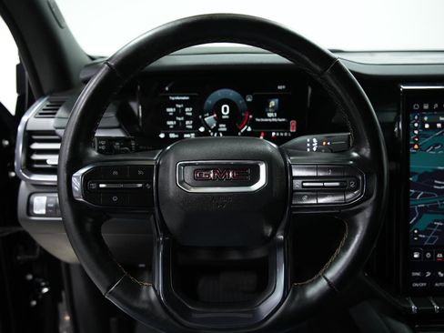 Used 2025 GMC Acadia AT4 image 33