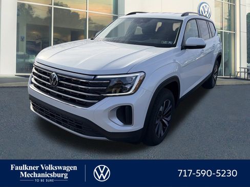 New 2026 Volkswagen Atlas SE image 1