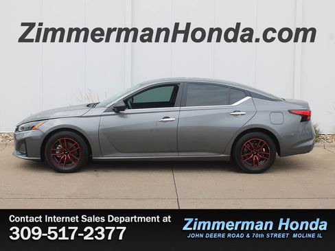 Used 2024 Nissan Altima 2.5 S FWD image 22