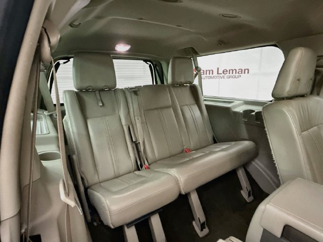 Used 2017 Lincoln Navigator L Select RWD image 30