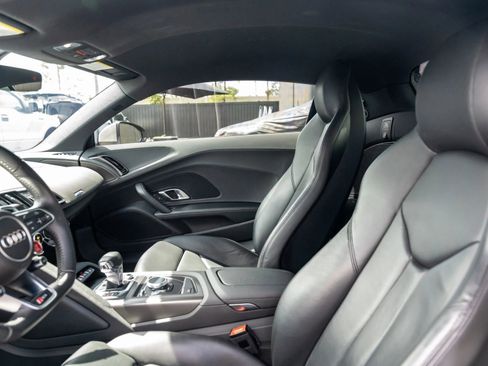 Used 2022 Audi R8 V10 RWD image 38