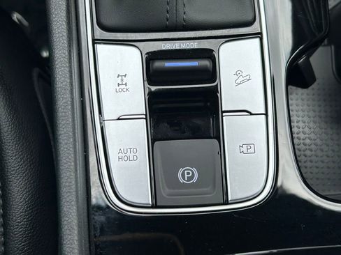 Used 2025 Hyundai Santa Cruz SEL image 25