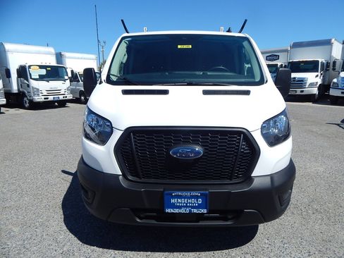 Used 2025 Ford Transit 250 Low Roof RWD image 11