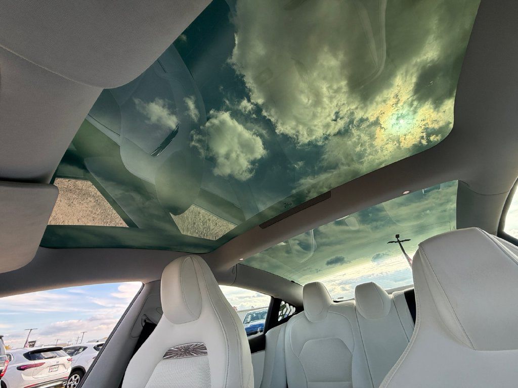 Used 2024 Tesla Model 3 Performance AWD/4WD image 42