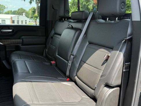 Used 2022 GMC Sierra 2500 Denali AWD/4WD image 17