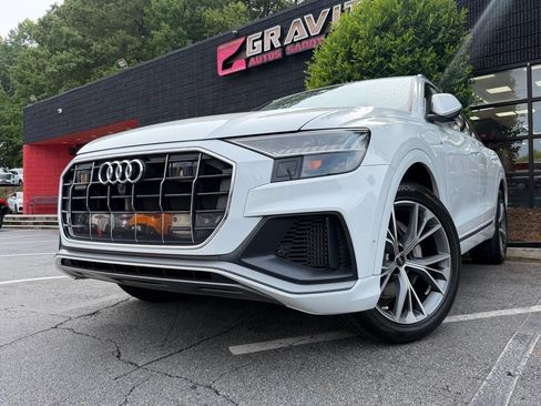Used 2023 Audi Q8 Premium Plus w/ Premium Plus Package AWD/4WD image 2