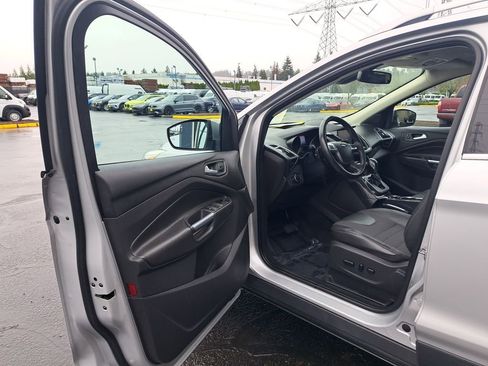 Used 2013 Ford Escape Titanium image 10