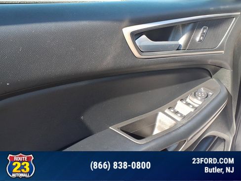 Certified 2022 Ford Edge SEL w/ Convenience Package AWD/4WD image 11