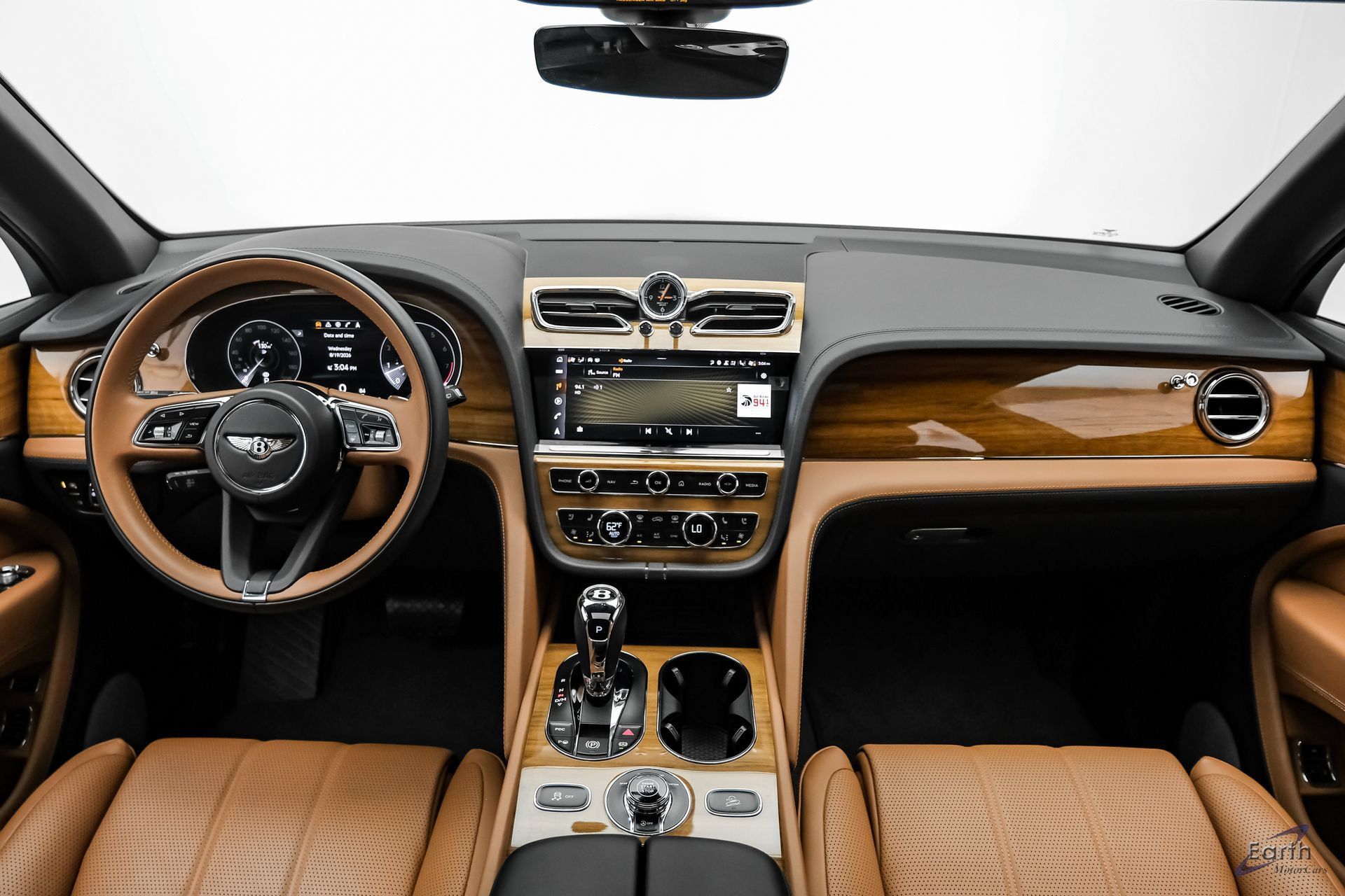 Used 2023 Bentley Bentayga Extended Wheelbase AWD/4WD image 29