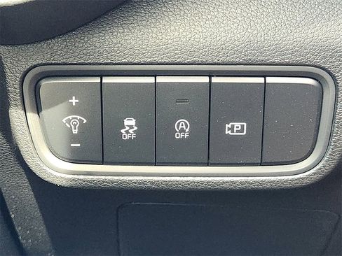 New 2025 Kia Soul S image 18