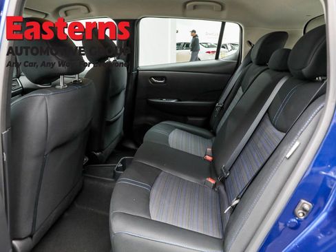 Used 2023 Nissan Leaf S image 20