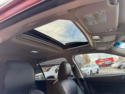 Used 2019 Subaru Outback 2.5i Limited w/ Popular Package #2 image 10