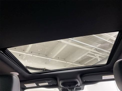 Used 2022 Ford F150 Platinum w/ FX4 Off-Road Package image 18