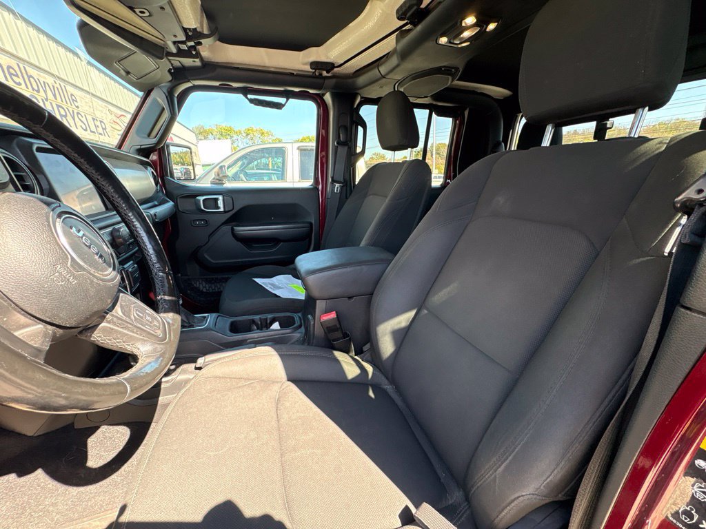 Used 2021 Jeep Gladiator Sport AWD/4WD image 4