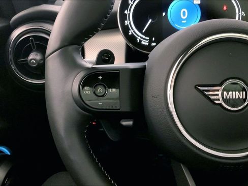 Certified 2024 MINI Cooper S w/ Signature Upholstery Package image 17