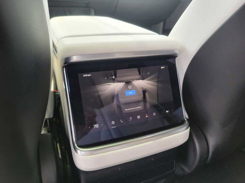 Used 2022 Tesla Model X Plaid AWD/4WD image 17