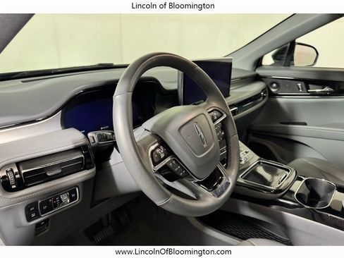 Certified 2023 Lincoln Nautilus Reserve w/ Luxury Package image 33