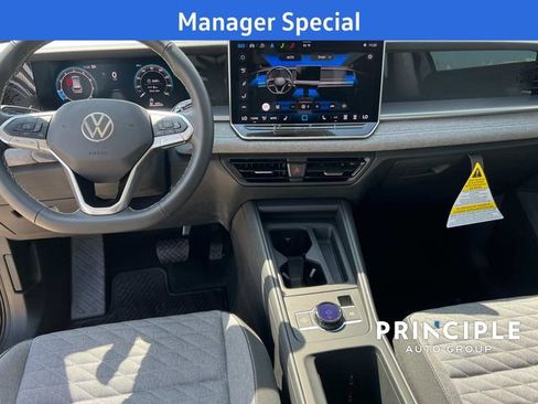 New 2025 Volkswagen Tiguan S FWD image 24