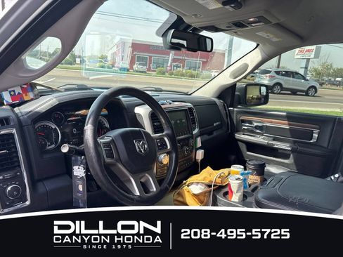 Used 2018 RAM 1500 Laramie AWD/4WD image 10