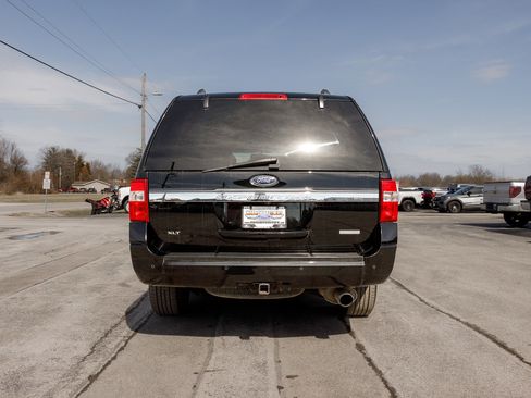Used 2017 Ford Expedition EL XLT w/ Equipment Group 202A image 5