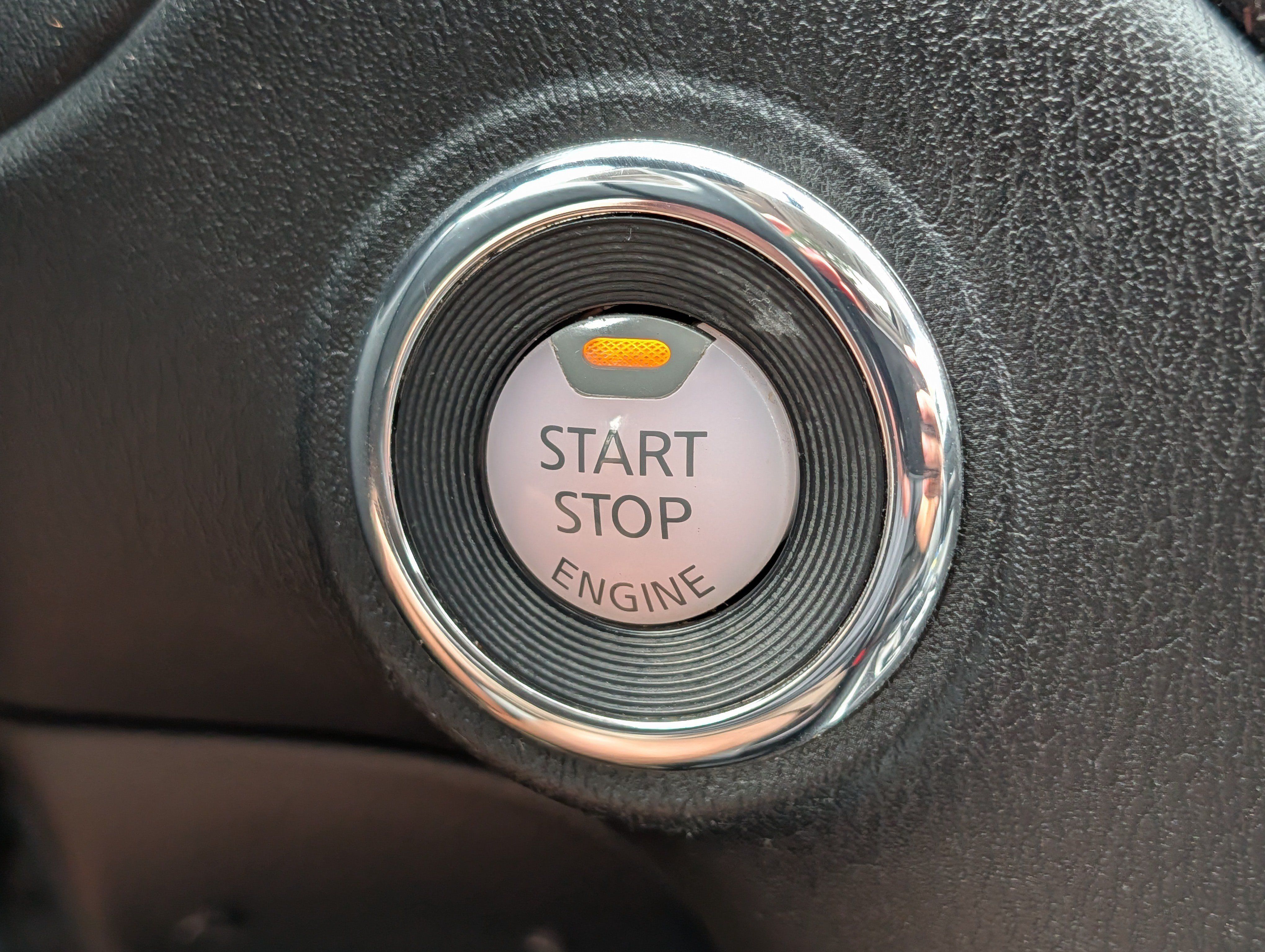 Used 2019 Nissan Pathfinder SL AWD/4WD image 29