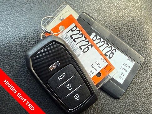 Used 2024 Toyota Tacoma TRD Sport w/ TRD Sport Premium Package AWD/4WD image 29