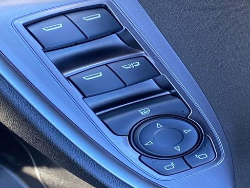 Used 2023 Chevrolet Malibu LT image 32