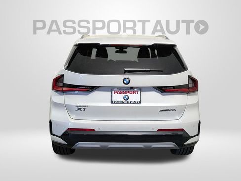 New 2026 BMW X1 xDrive28i w/ Technology Package AWD/4WD image 5