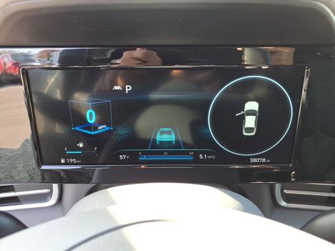 Used 2021 Hyundai Elantra SEL w/ Convenience + Premium Package image 18