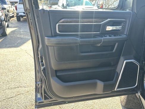 Used 2020 RAM 2500 Laramie image 11