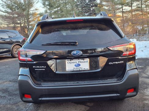 Used 2024 Subaru Outback Premium image 6