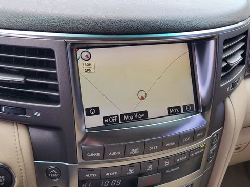 Used 2009 Lexus LX 570 4WD image 19