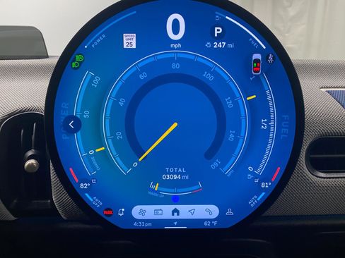 Certified 2025 MINI Cooper S image 9