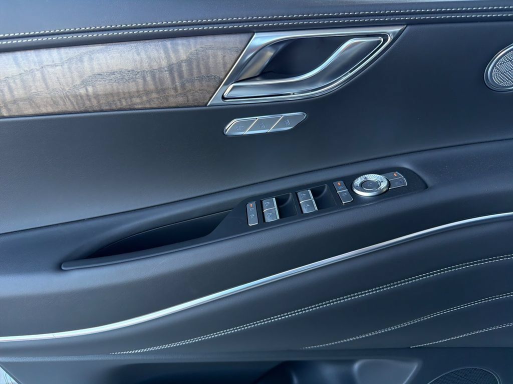 New 2026 Genesis GV80 2.5T Select AWD/4WD image 11