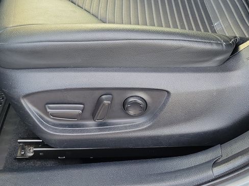 Used 2024 Toyota Camry SE FWD image 22