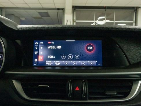 Used 2022 Alfa Romeo Stelvio Ti image 14