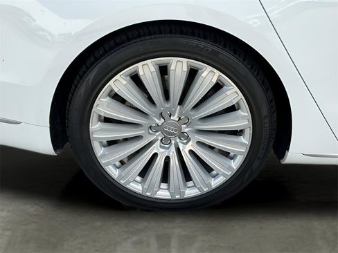 Used 2015 Audi A8 L 4.0T w/ Premium Package image 18