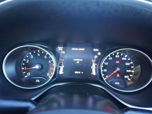 Used 2018 Jeep Compass Limited w/ Navigation Group image 11