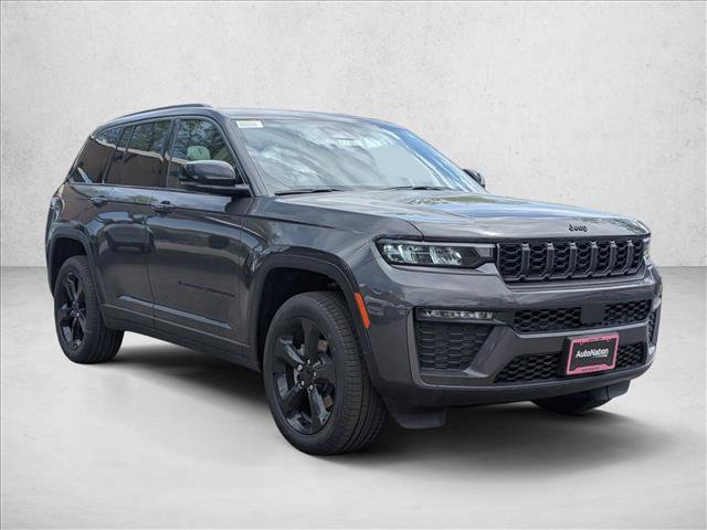 New 2026 Jeep Grand Cherokee Limited w/ Limited Altitude Package AWD/4WD image 7