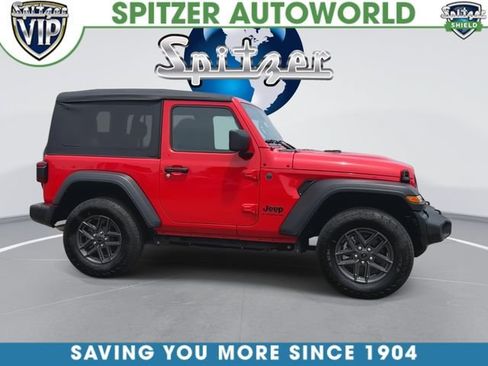 Used 2025 Jeep Wrangler Sport AWD/4WD image 10