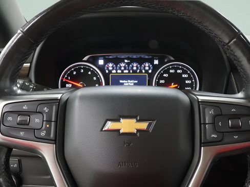 Used 2021 Chevrolet Suburban Premier AWD/4WD image 12