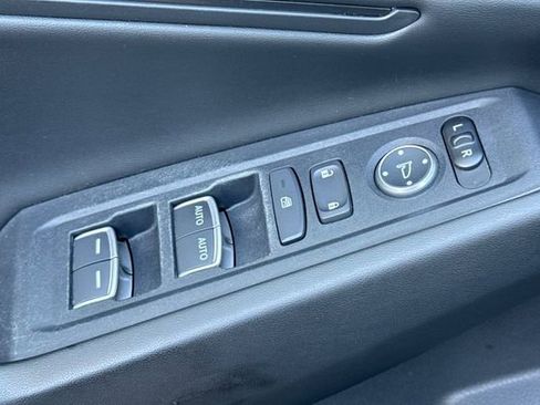 Used 2025 Honda Accord SE image 12
