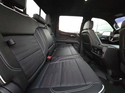 Used 2023 GMC Sierra 1500 AT4X image 14