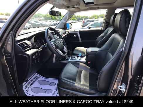 Used 2018 Toyota 4Runner Limited AWD/4WD image 5