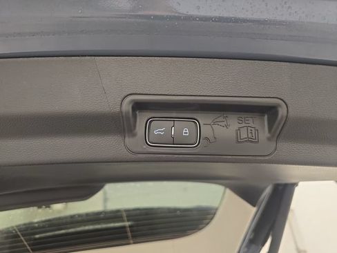 New 2026 Ford Explorer Active RWD image 18
