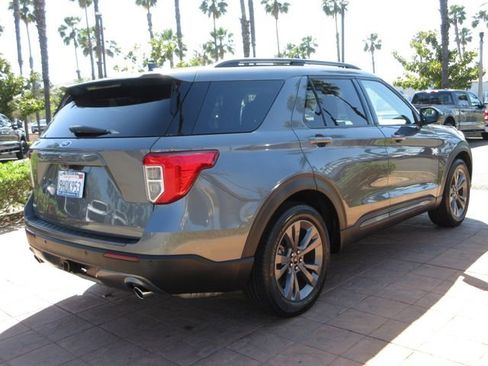 Certified 2023 Ford Explorer XLT w/ Equipment Group 202A image 4