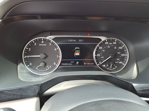 Used 2022 Nissan Pathfinder SV AWD/4WD image 14