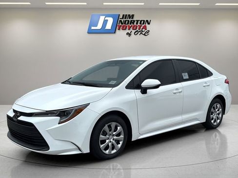 New 2026 Toyota Corolla LE FWD image 1